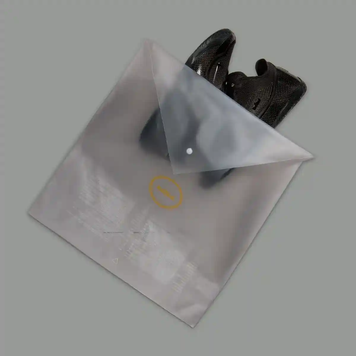 Nike LeBron 23, Nike, LeBron James - 耐克勒布朗 23 "蒙面威脅 "3 月 24 日發佈