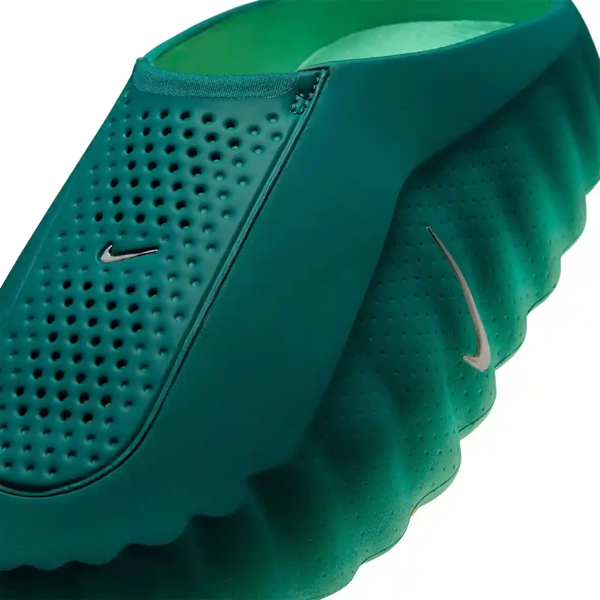 Nike Mind 001, Nike - 耐克明德 001 "大地茶色 "2026 年 4 月發佈