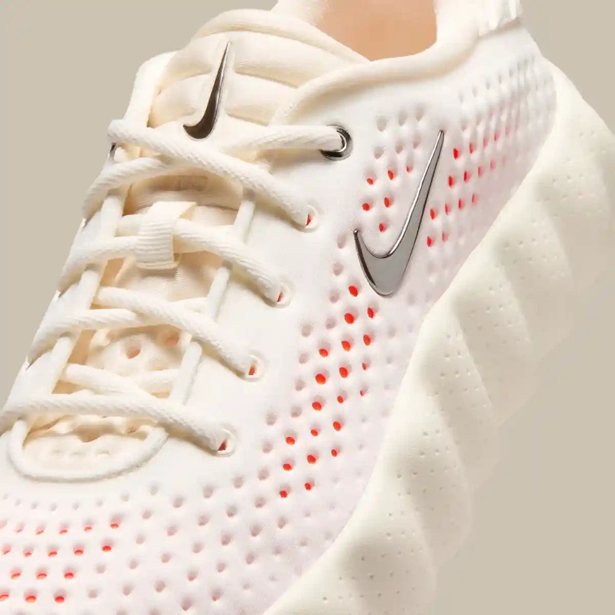 Nike Mind 002, Nike - 耐克 Mind 002 "Sail "於 2026 年 4 月發佈