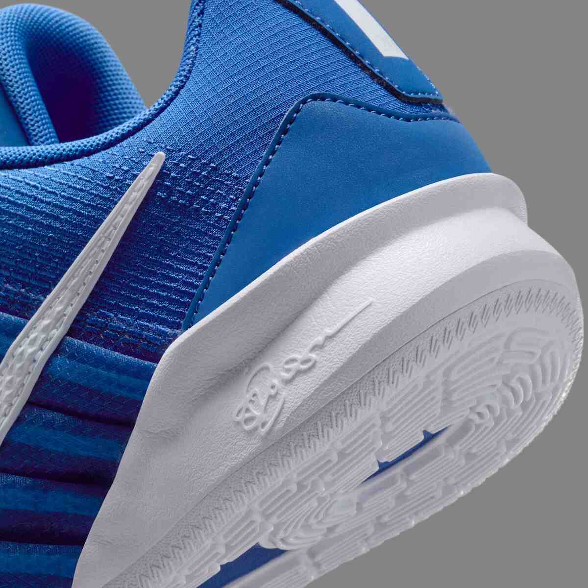 Nike Sabrina 3, Nike - 耐克 Sabrina 3 Team Bank "Game Royal "為 2026 年夏季帶來簡潔的球場造型