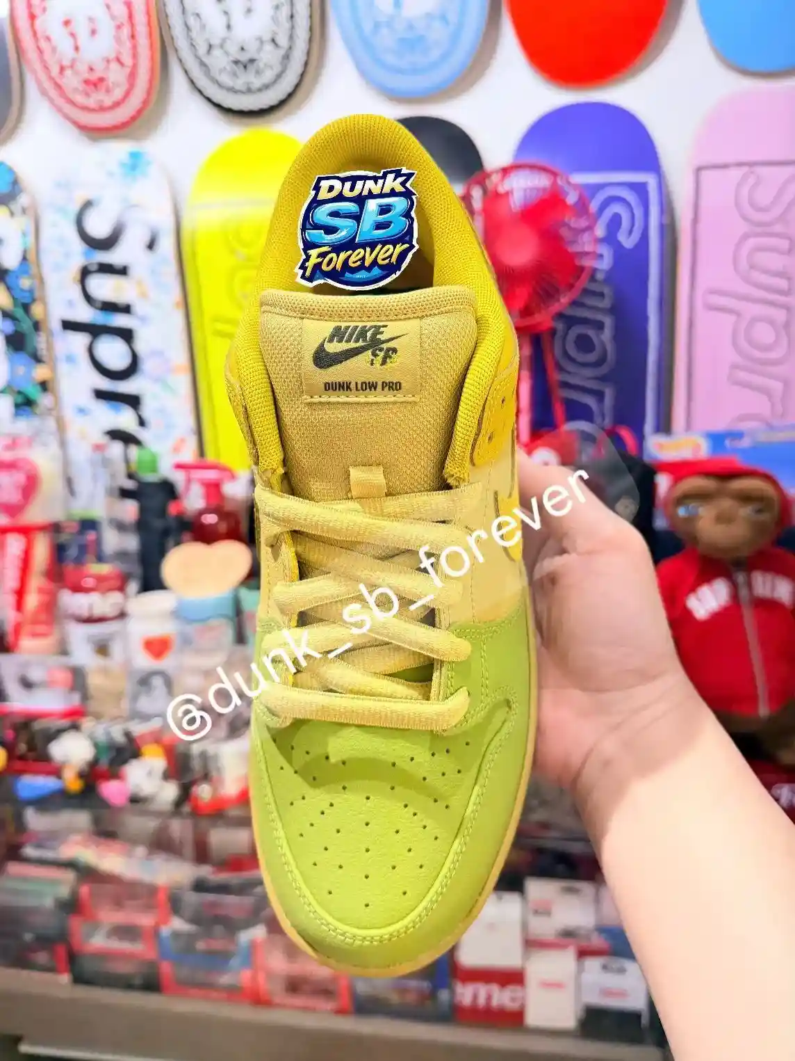 Nike SB Dunk Low, Nike - 耐克 SB Dunk Low "紅花石英 "2026 年秋季發佈