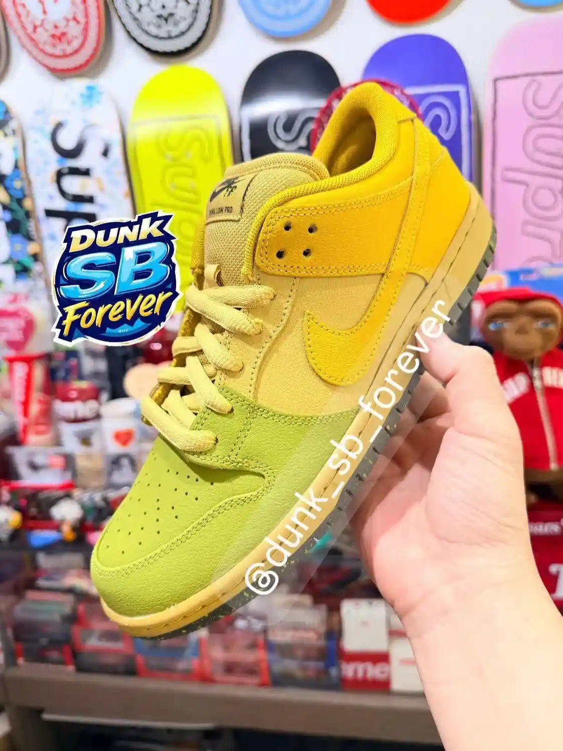 Nike SB Dunk Low, Nike - 耐克 SB Dunk Low "紅花石英 "2026 年秋季發佈