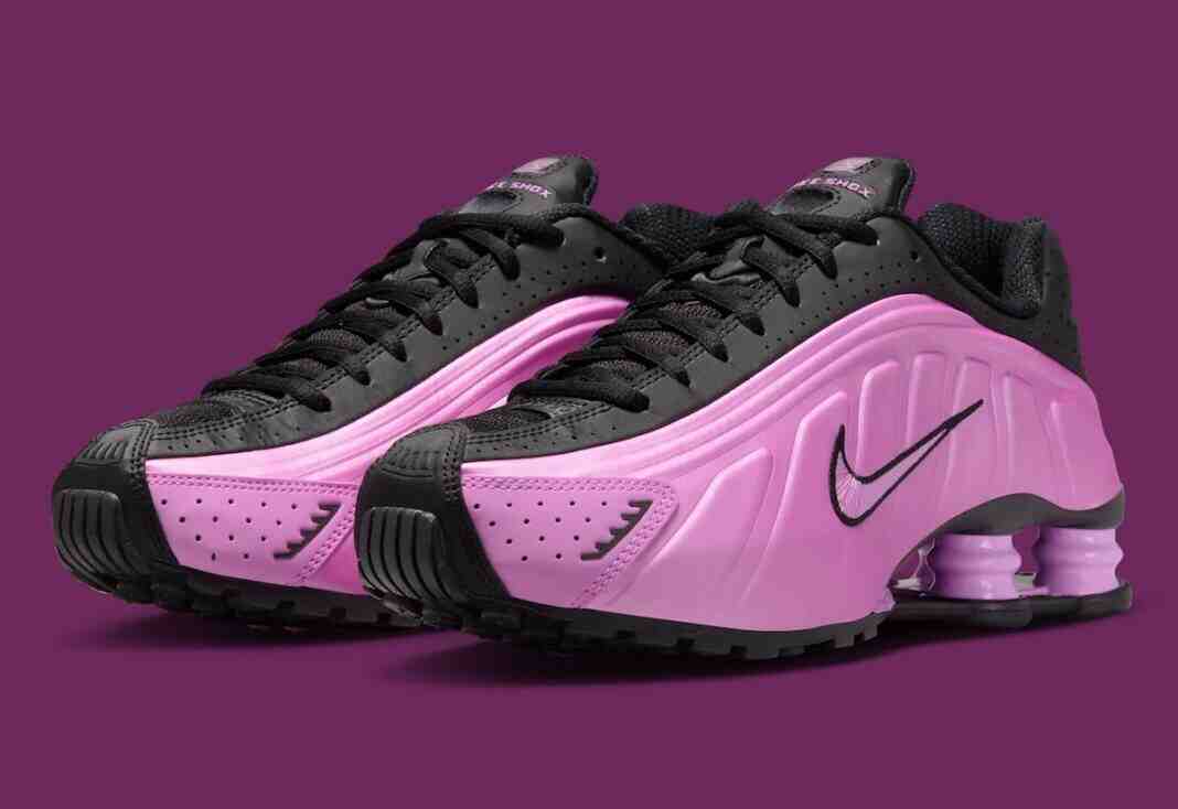 Nike Shox, Nike - 耐克為 2026 年夏季的 Shox R4 換上了 "黑色 "和 "淺品紅色 "的新裝