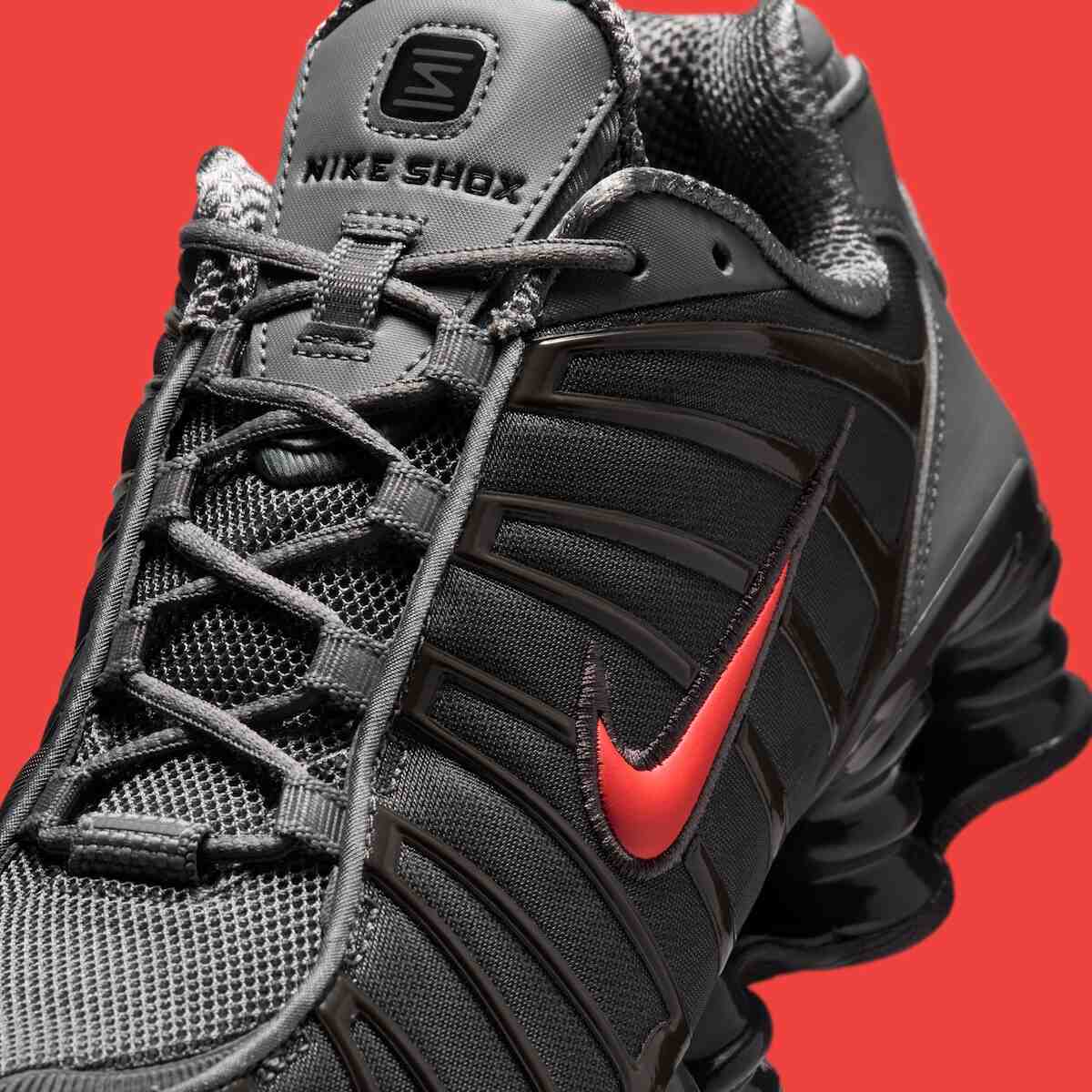 Nike Shox, Nike - 耐克 Shox TL SE "煙灰色/亮深紅色 "2026 年 4 月發佈