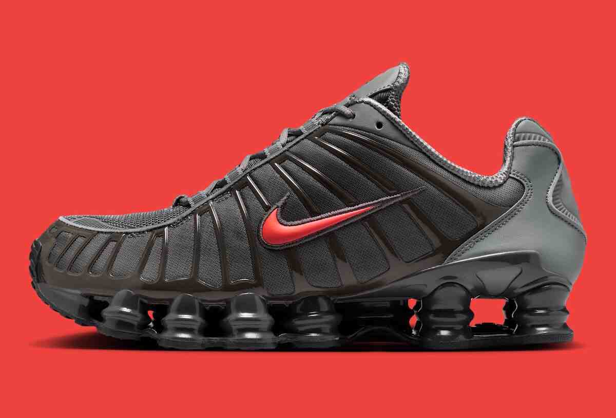 Nike Shox, Nike - 耐克 Shox TL SE "煙灰色/亮深紅色 "2026 年 4 月發佈