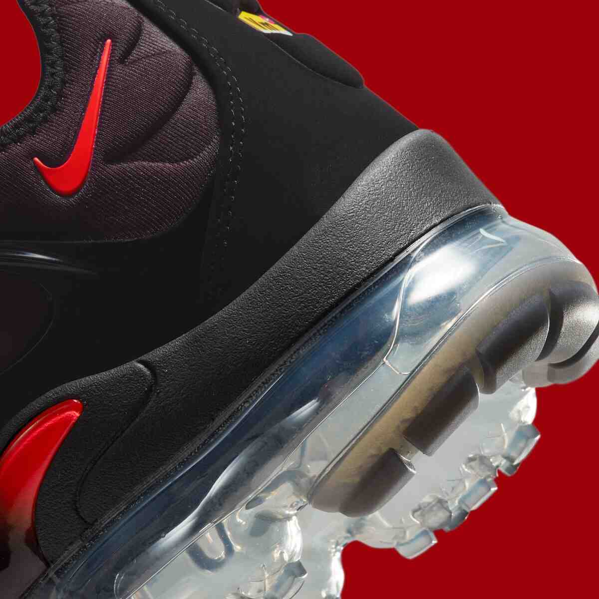 Nike VaporMax Plus, Nike - 耐克 Vapormax Plus "黑/亮深紅色 "3 月 20 日回歸
