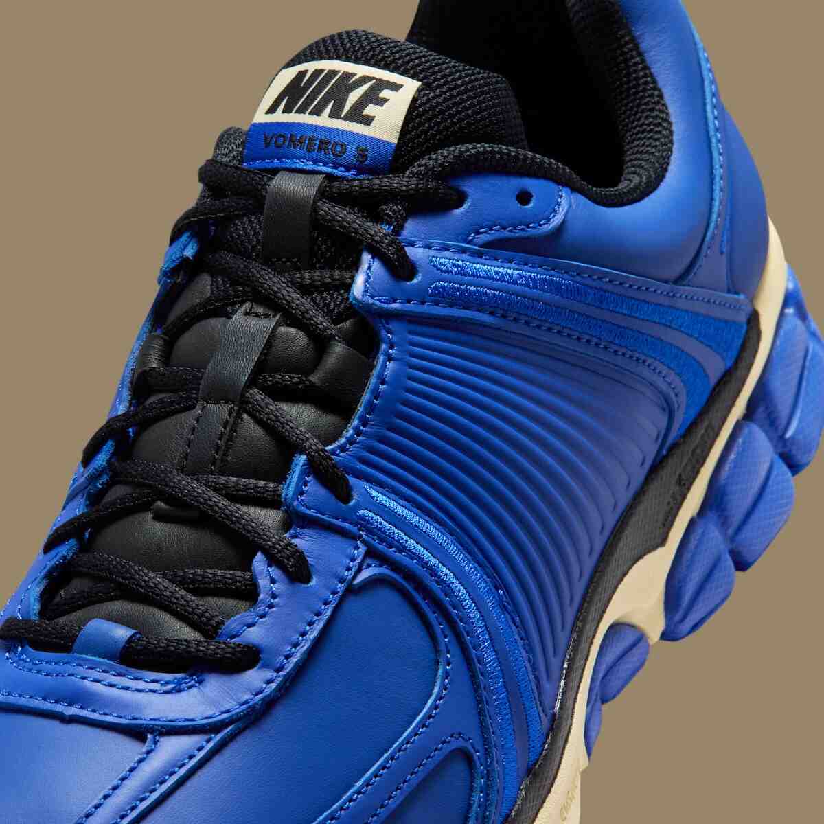 Nike Zoom Vomero 5, Nike - 耐克 Zoom Vomero 無閃燈 "Hyper Royal "3 月 10 日發佈