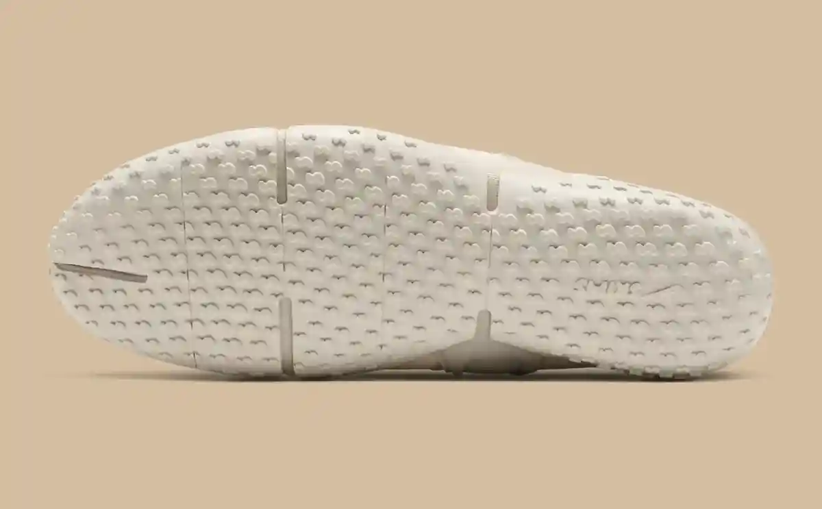 SKIMS, Nike Air Rift, Nike - NikeSkims Rift Mesh "淺骨色 "3 月 12 日發佈