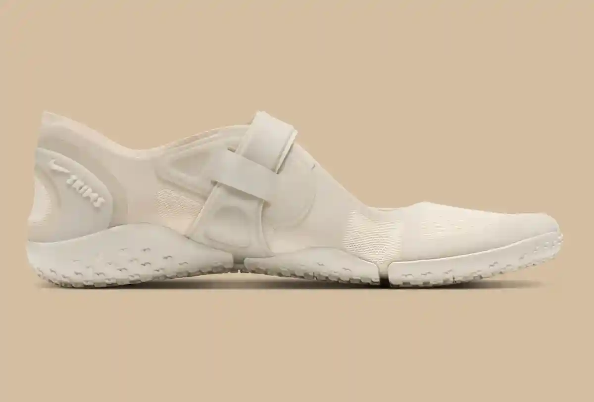 SKIMS, Nike Air Rift, Nike - NikeSkims Rift Mesh "淺骨色 "3 月 12 日發佈