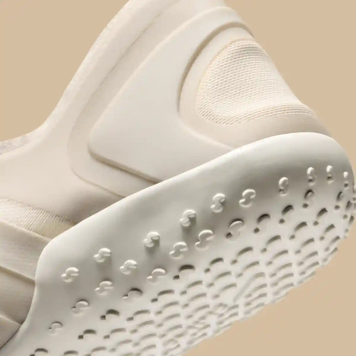 SKIMS, Nike Air Rift, Nike - NikeSkims Rift Mesh "淺骨色 "3 月 12 日發佈