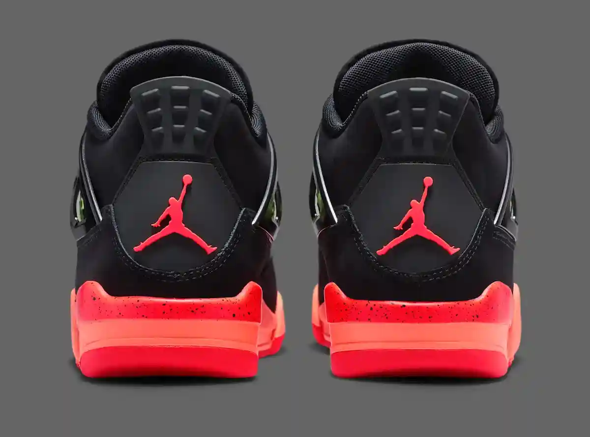 Nike, Air Jordan 4, Air Jordan - Air Jordan 4 GS "黑色/Infrared 23 "將於 2026 年 5 月發佈
