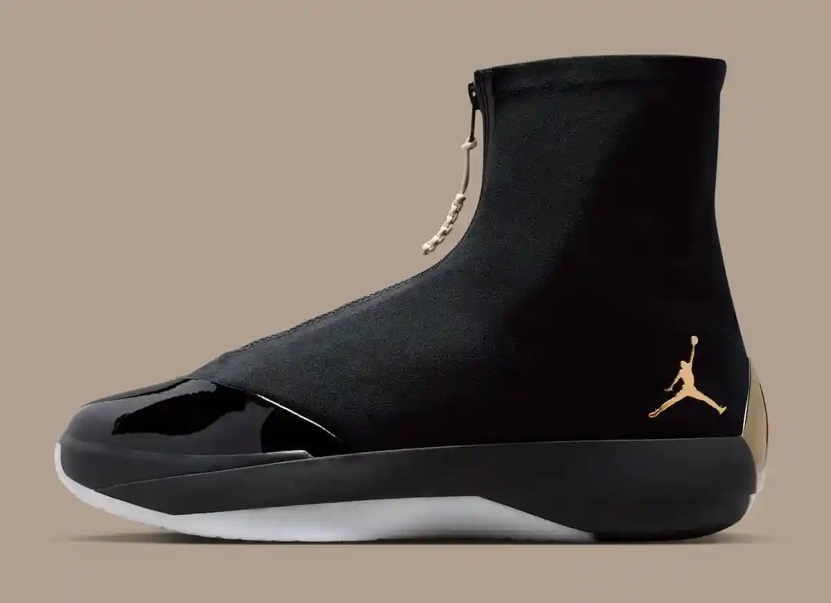 Air Jordan XX8, Air Jordan 4028, Air Jordan 40, Air Jordan 4, Air Jordan - Air Jordan 4028 以 "黑色/金屬金色 "亮相