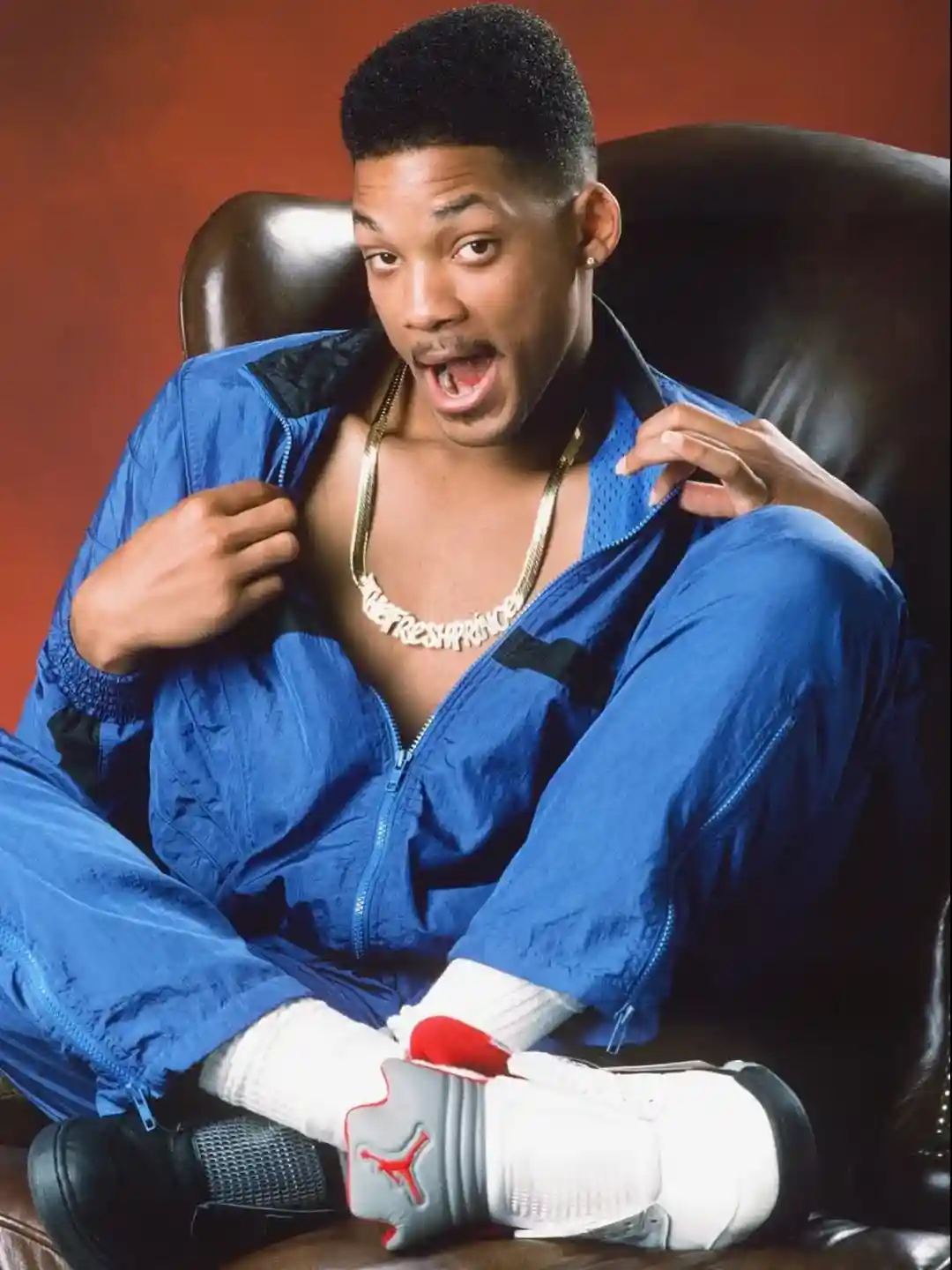 Air Jordan 5 Fresh Prince, Air Jordan 5 Fire Red, Air Jordan 5, Air Jordan - Air Jordan 5 無鞋帶火紅色 "新鮮王子 "樣品浮出水面