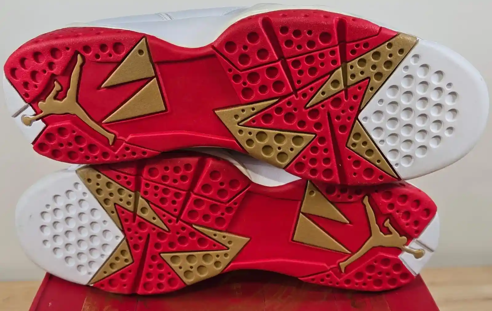 運動鞋話題:Air Jordan 7 "兔年 "系列 Sneaker Talk, Air Jordan 7 Year of the Rabbit, Air Jordan 7, Air Jordan - 運動鞋話題:Air Jordan 7 "兔年 "系列