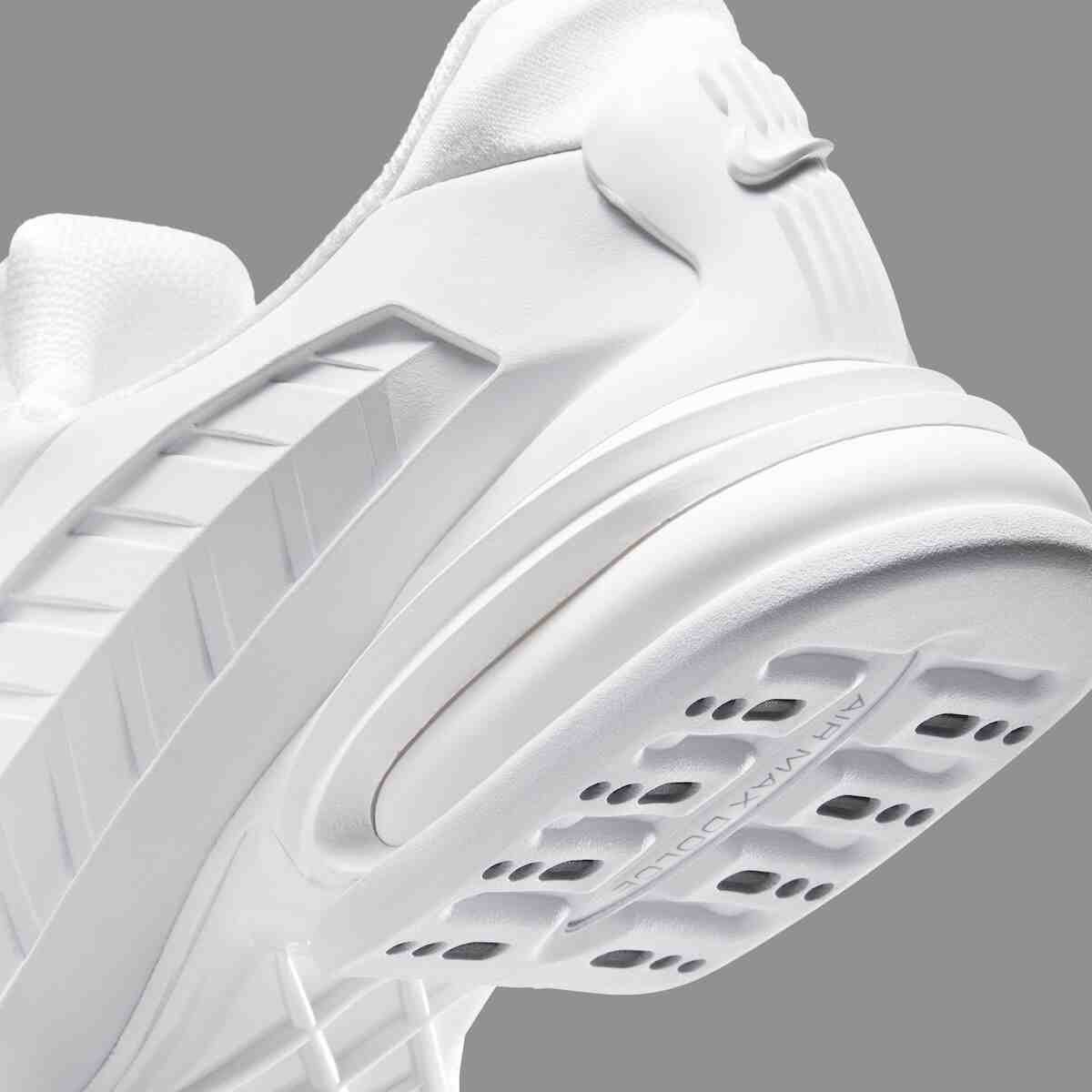 Nike Air Max Dolce, Nike Air Max, Nike, Comme des Garcons - Comme des Gar&ccedil;ons x Nike Air Max Dolce 套件將 "趿拉鞋 "變為高級時裝