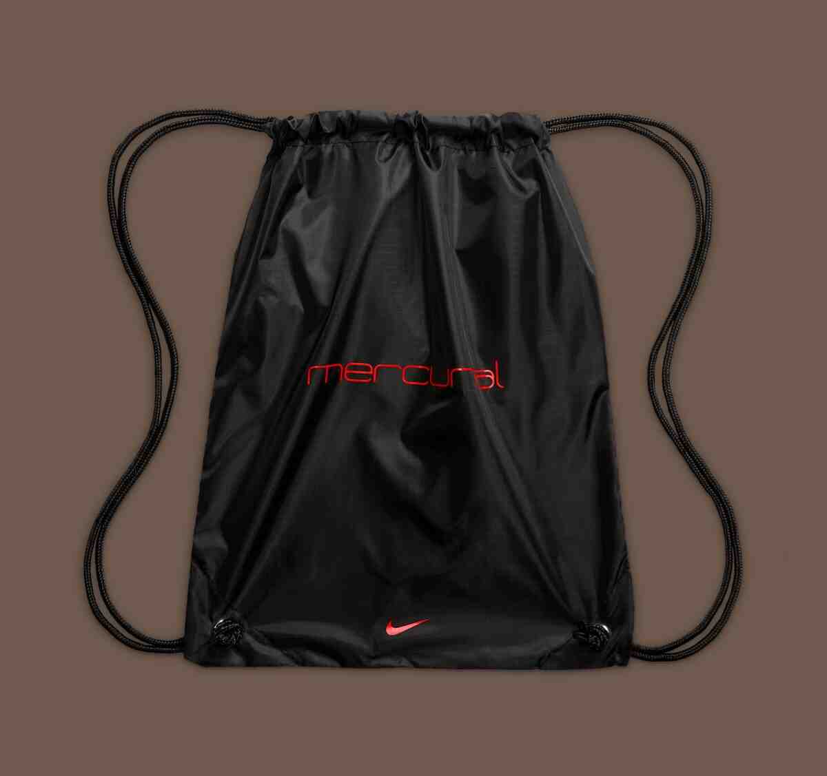 Nike Mercurial, Nike - 克里斯蒂亞諾-朗拿度的傳奇球鞋耐克 Mercurial Superfly 1 4 月 7 日回歸