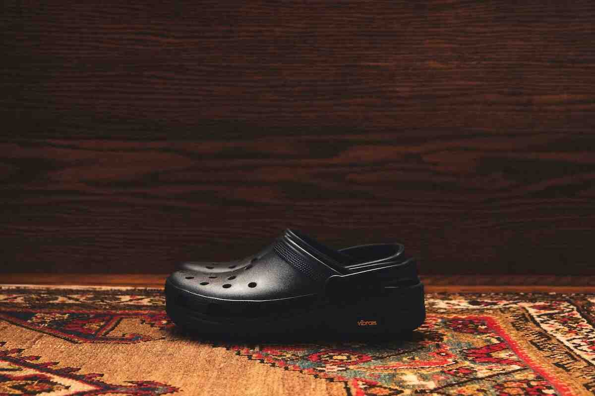 Crocs EXP Vibram Classic Clog 為原版帶來更耐用的優勢 Vibram, Crocs - Crocs EXP Vibram Classic Clog 為原版帶來更耐用的優勢