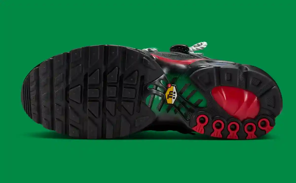 HOMECOMING x Nike Air Max Plus 本周末在拉各斯亮相 Nike Air Max Plus, Nike Air Max, Nike - HOMECOMING x Nike Air Max Plus 本周末在拉各斯亮相