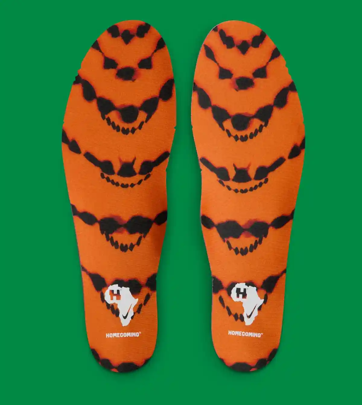 HOMECOMING x Nike Air Max Plus 本周末在拉各斯亮相 Nike Air Max Plus, Nike Air Max, Nike - HOMECOMING x Nike Air Max Plus 本周末在拉各斯亮相