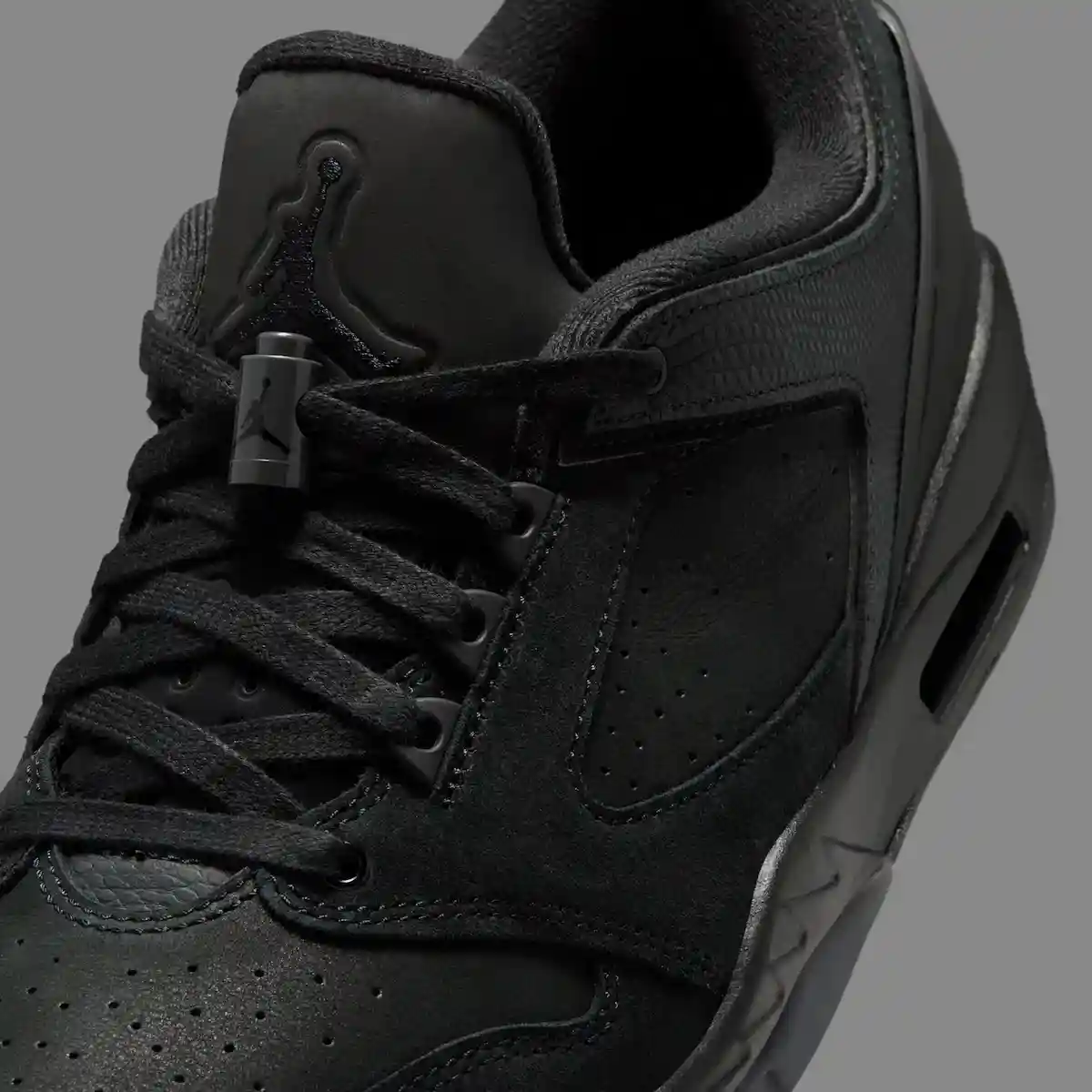 喬丹六十加低配版 "黑貓 "現已上市(2026 年 4 月) Nike, Jordan Sixty Plus Low, Jordan Sixty Plus, Jordan Brand, Air Jordan - 喬丹六十加低配版 "黑貓 "現已上市(2026 年 4 月)