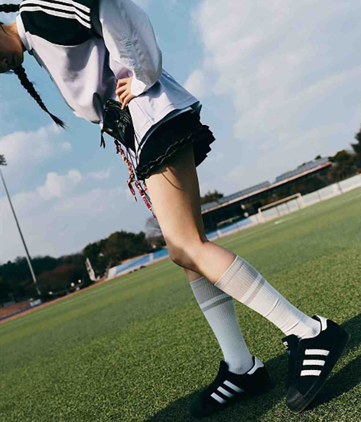 卡西納與兩位阿迪達斯超級巨星重振學校運動會精神 Kasina, adidas superstar, adidas - 卡西納與兩位阿迪達斯超級巨星重振學校運動會精神