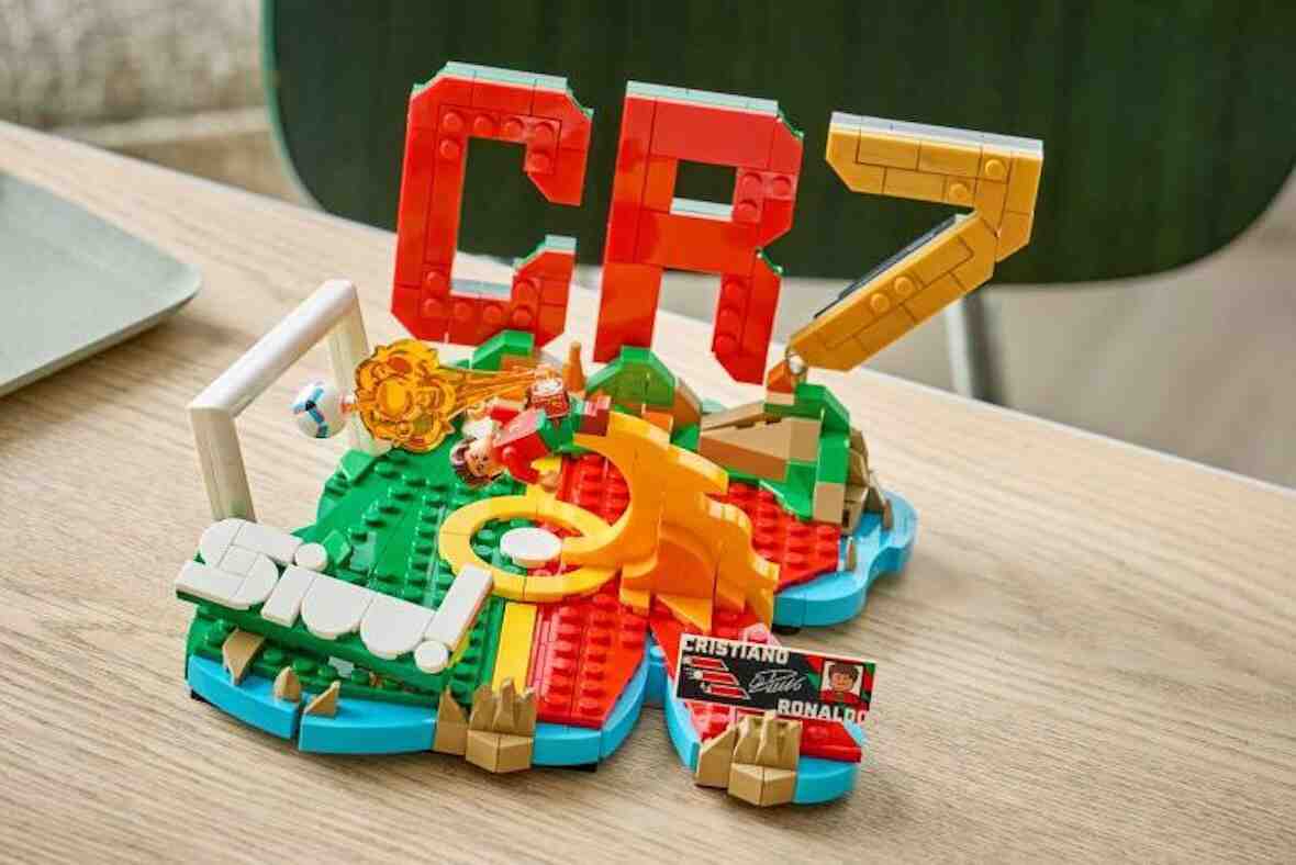 Lionel Messi, LEGO, END - 樂高 FIFA 世界盃系列將梅西、朗拿度、姆巴佩和小維尼帶到磚塊中