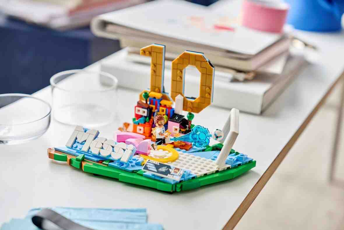 Lionel Messi, LEGO, END - 樂高 FIFA 世界盃系列將梅西、朗拿度、姆巴佩和小維尼帶到磚塊中
