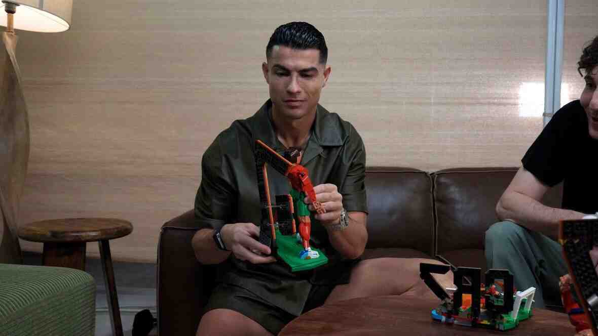 Lionel Messi, LEGO, END - 樂高 FIFA 世界盃系列將梅西、朗拿度、姆巴佩和小維尼帶到磚塊中