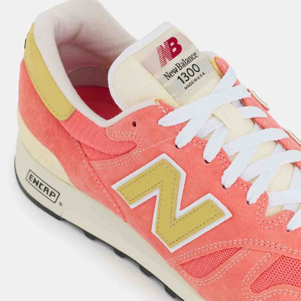 New Balance 1300 "漂移紅 "兼顧珊瑚色麂皮與復古細節 New Balance 1300, New Balance - New Balance 1300 "漂移紅 "兼顧珊瑚色麂皮與復古細節