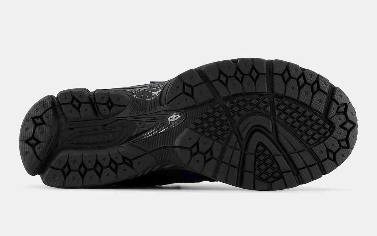 New Balance 1906, New Balance - 紐巴倫 1906U "海軍藍/黑色 "鞋舌袋功能強大，引人注目