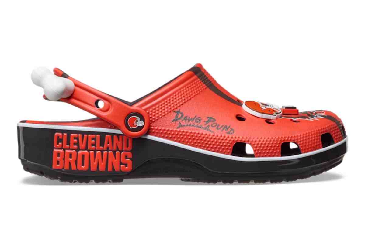 NFL x Crocs 經典木屐 2026 春季系列 4 月 14 日發佈 Crocs, ANTA - NFL x Crocs 經典木屐 2026 春季系列 4 月 14 日發佈