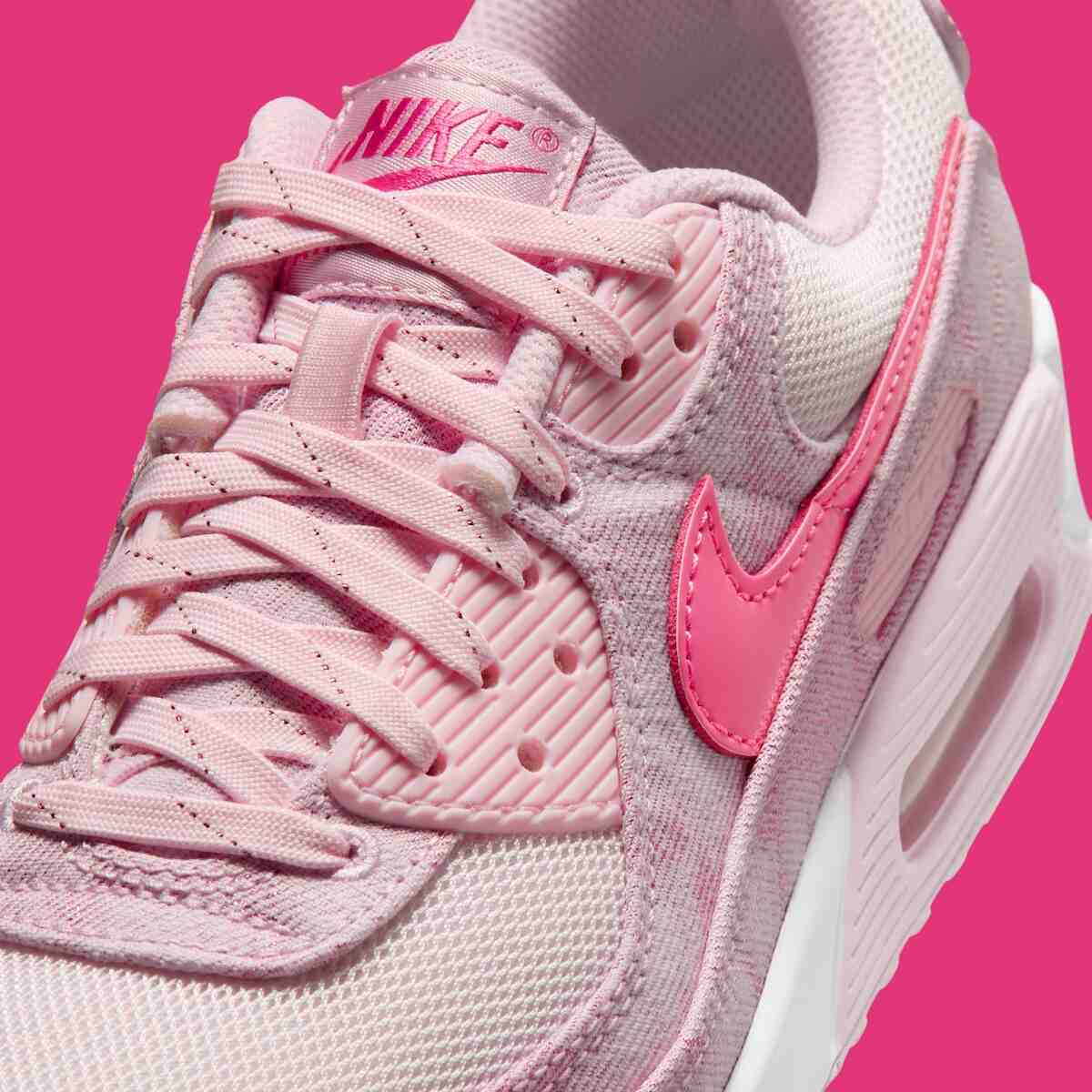 耐克 Air Max 90 採用 "粉色牛仔布",盡顯少女風情 Nike Air Max 90, Nike Air Max, Nike - 耐克 Air Max 90 採用 "粉色牛仔布",盡顯少女風情