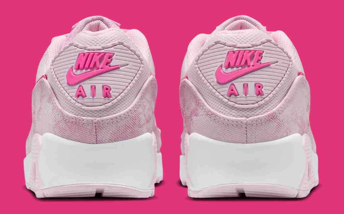 耐克 Air Max 90 採用 "粉色牛仔布",盡顯少女風情 Nike Air Max 90, Nike Air Max, Nike - 耐克 Air Max 90 採用 "粉色牛仔布",盡顯少女風情