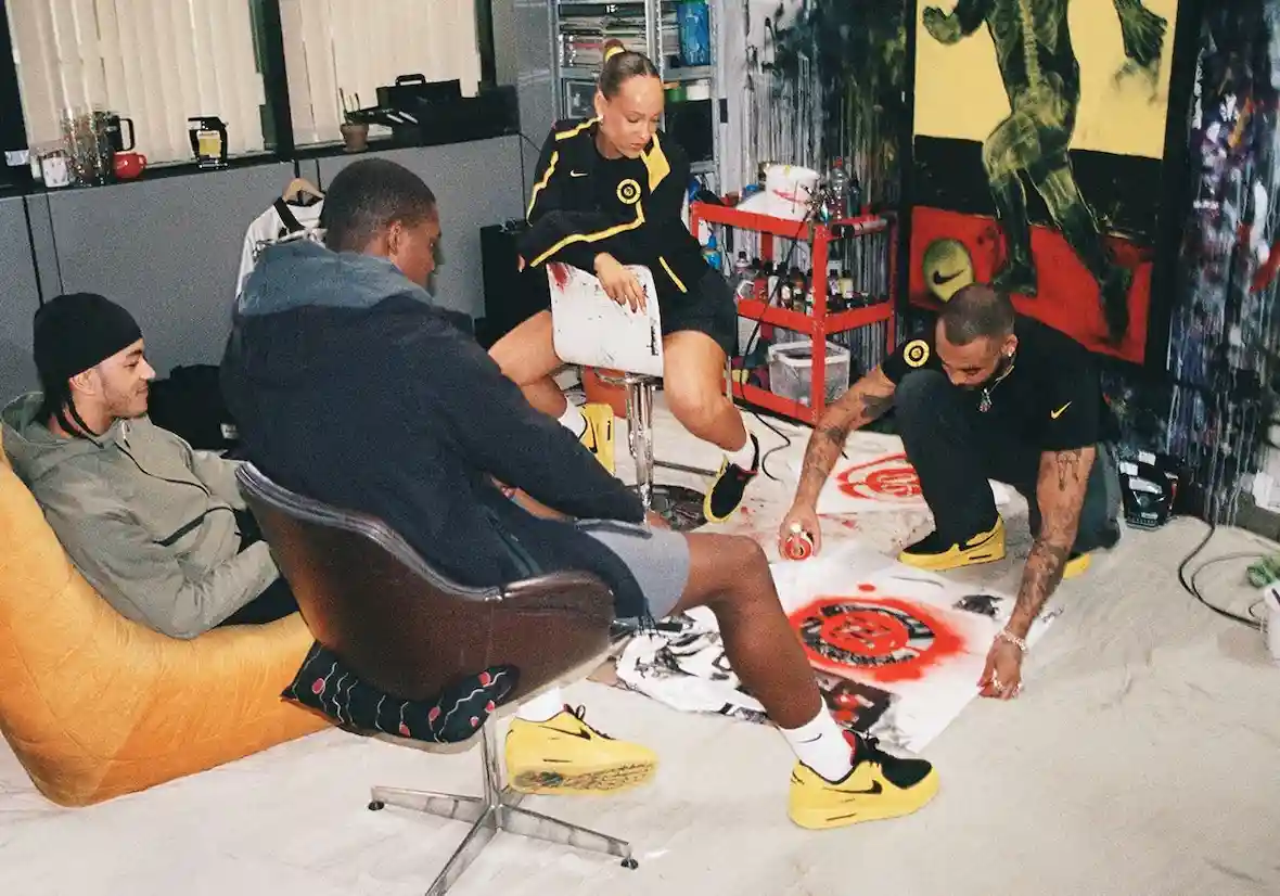 耐克 Air Max 瘋狂 90 套件將足球基因融入到完美的混合動力中 Nike Air Max 90, Nike Air Max, Nike - 耐克 Air Max 瘋狂 90 套件將足球基因融入到完美的混合動力中