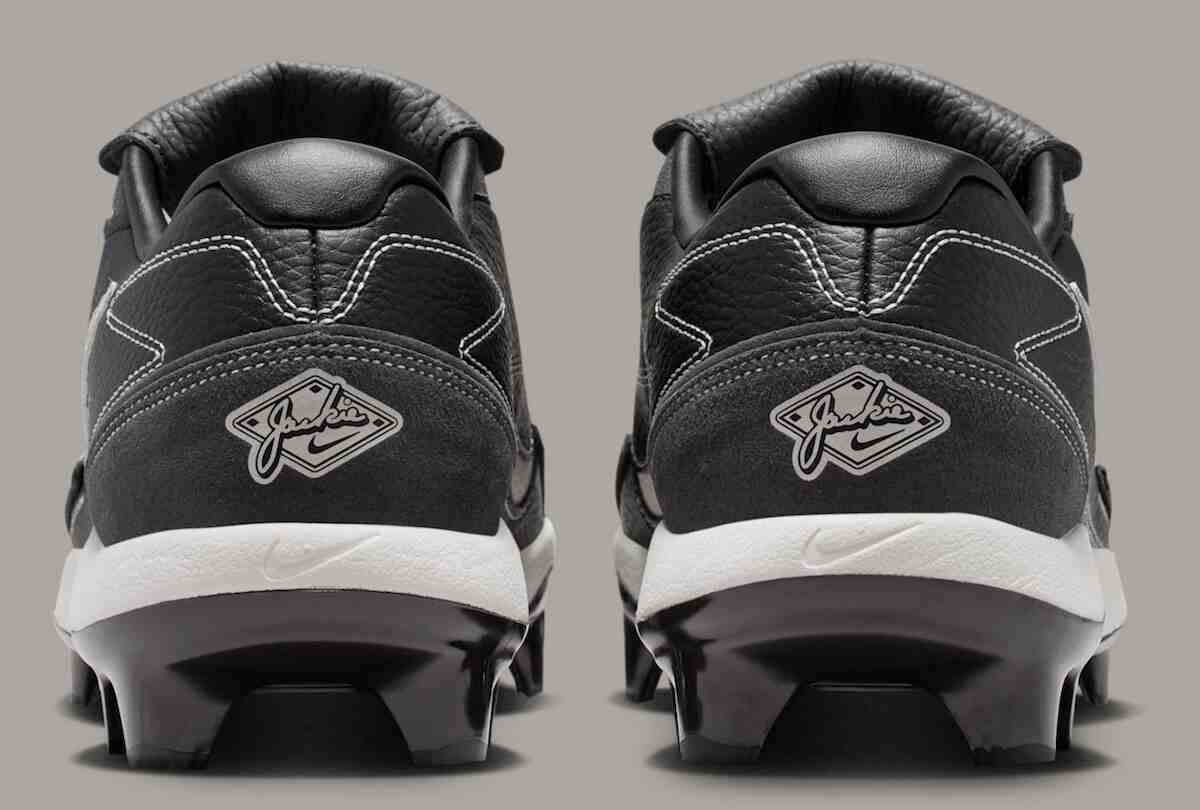 耐克為 "傑基-羅賓遜日 "提供鋒利的鑽石型球鞋 Nike Diamond Standout, Nike - 耐克為 "傑基-羅賓遜日 "提供鋒利的鑽石型球鞋