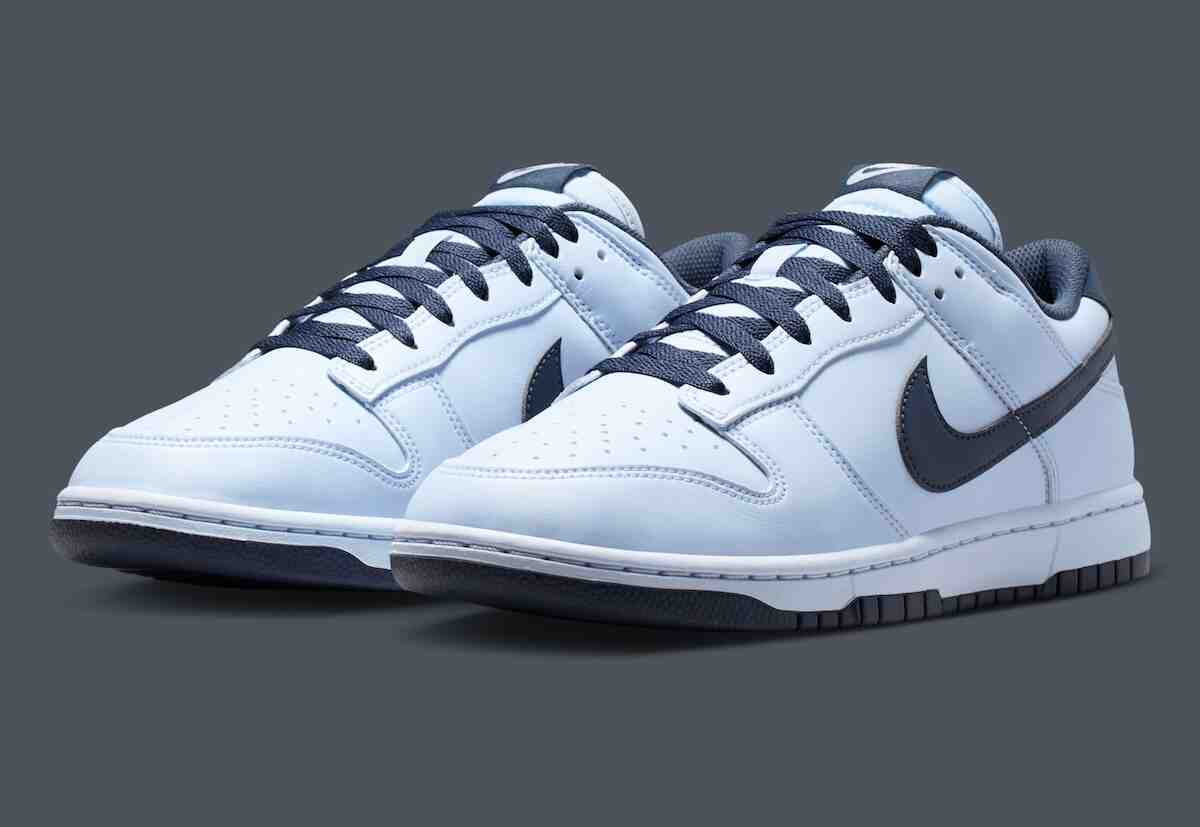 Nike Dunk Low, Nike - 耐克 Dunk Low 復古風 "氫藍 "為 2026 年夏季帶來酷炫雙色外觀
