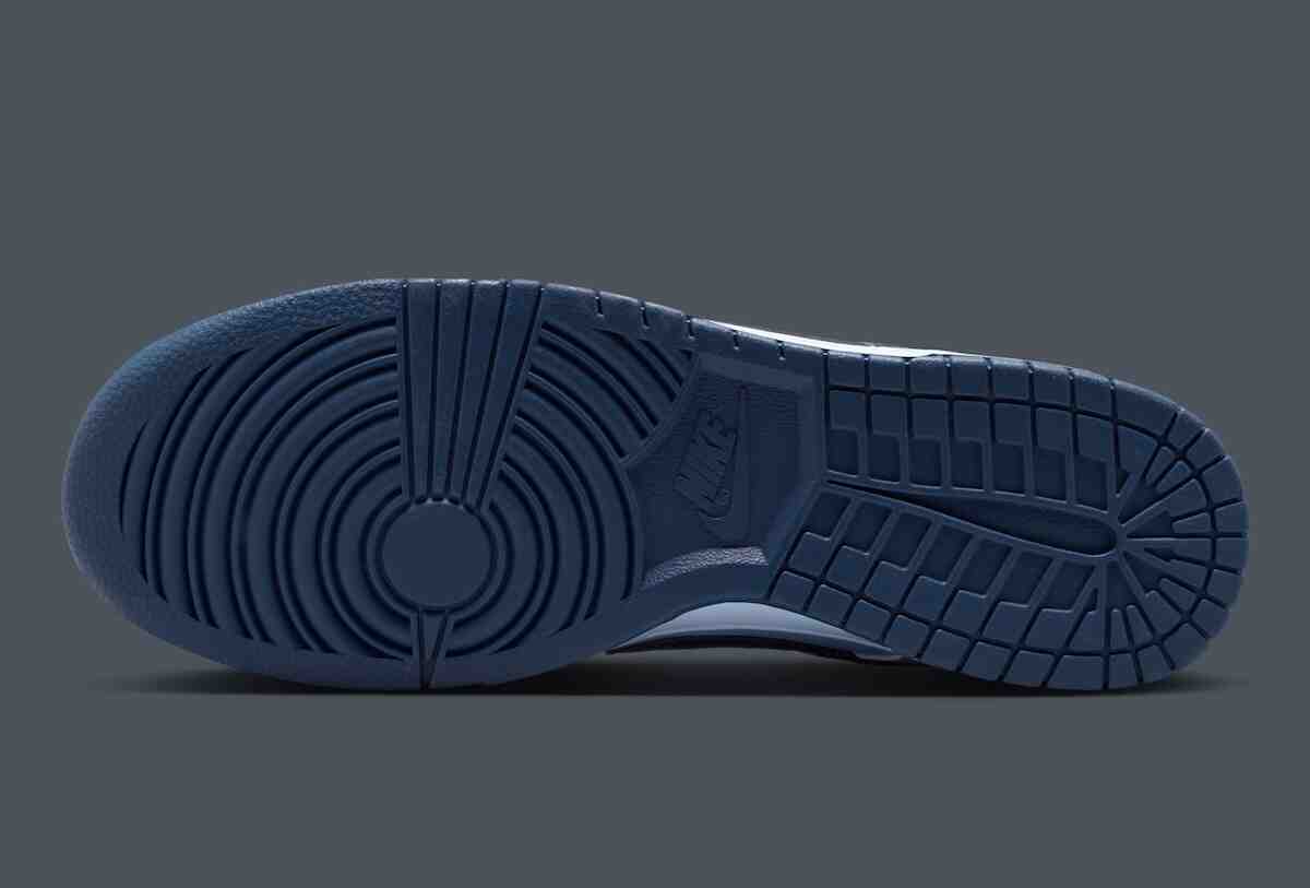 Nike Dunk Low, Nike - 耐克 Dunk Low 復古風 "氫藍 "為 2026 年夏季帶來酷炫雙色外觀