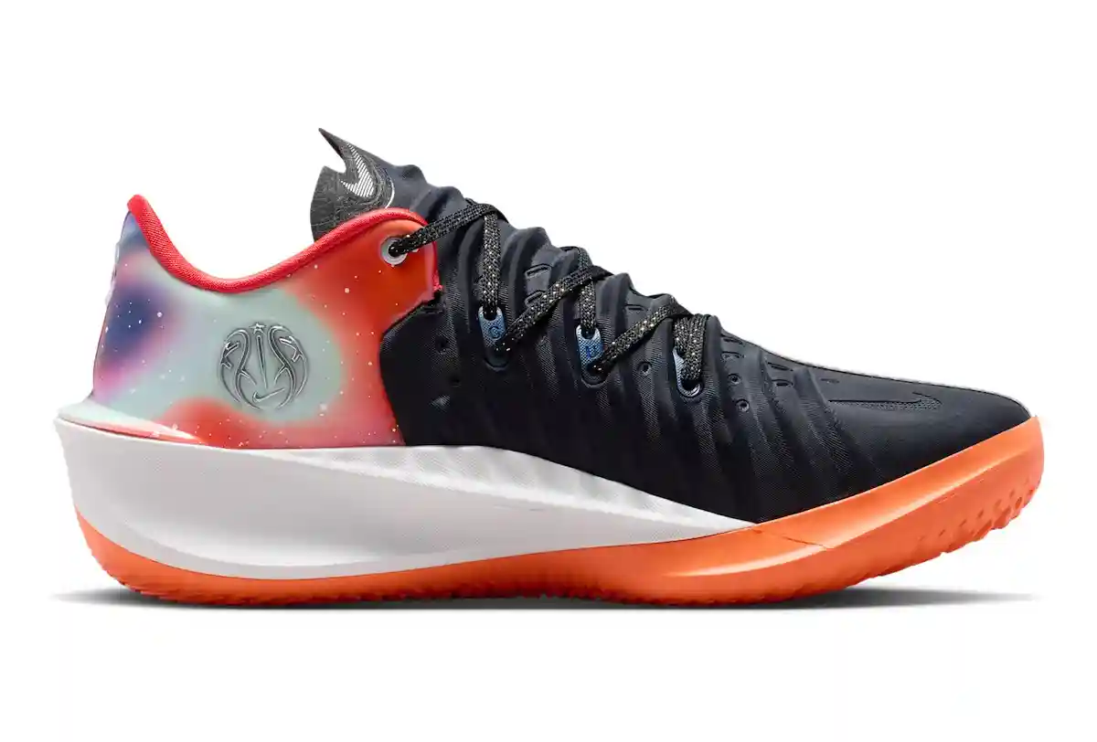 耐克籃球通過 CHBL "銀河 "套裝將 GT Cut 4 送入軌道 Nike GT Cut 4, Nike GT Cut, Nike - 耐克籃球通過 CHBL "銀河 "套裝將 GT Cut 4 送入軌道