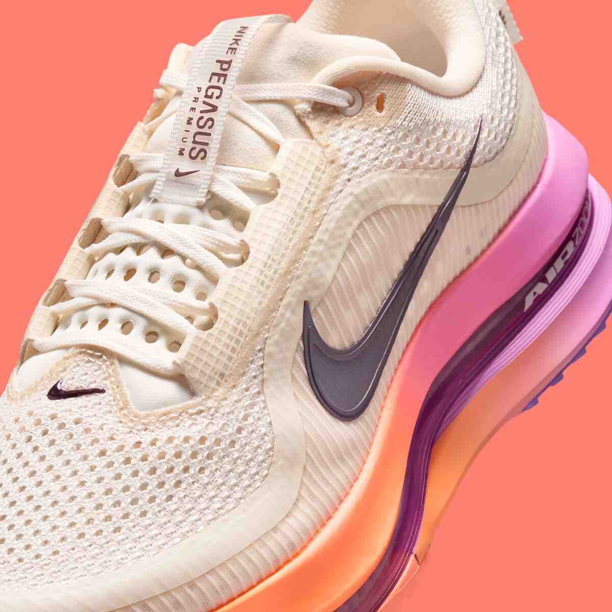 Nike Pegasus Premium, Nike - 耐克 Pegasus Premium "白堊色/橙色脈沖 "現已上市