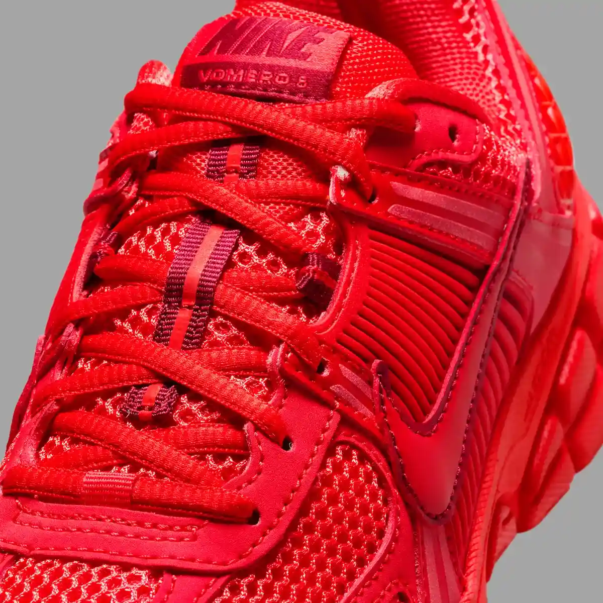 YEEZY, Nike Zoom Vomero 5, Nike - 耐克 Zoom Vomero 5 "淺緋紅 "散發 "紅色十月 "氣息