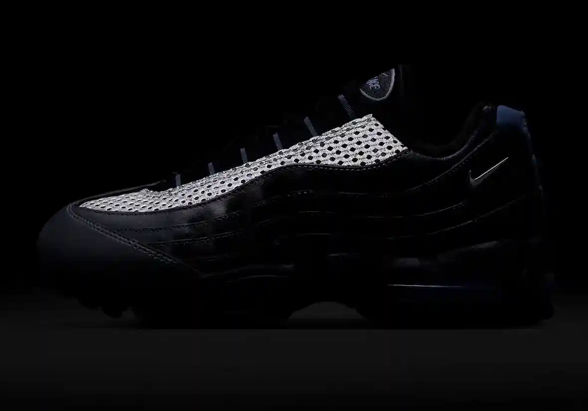 Palace x Nike Air Max 95 於 4 月 10 日發佈 Palace Skateboards, Palace, Nike Air Max 95, Nike - Palace x Nike Air Max 95 於 4 月 10 日發佈