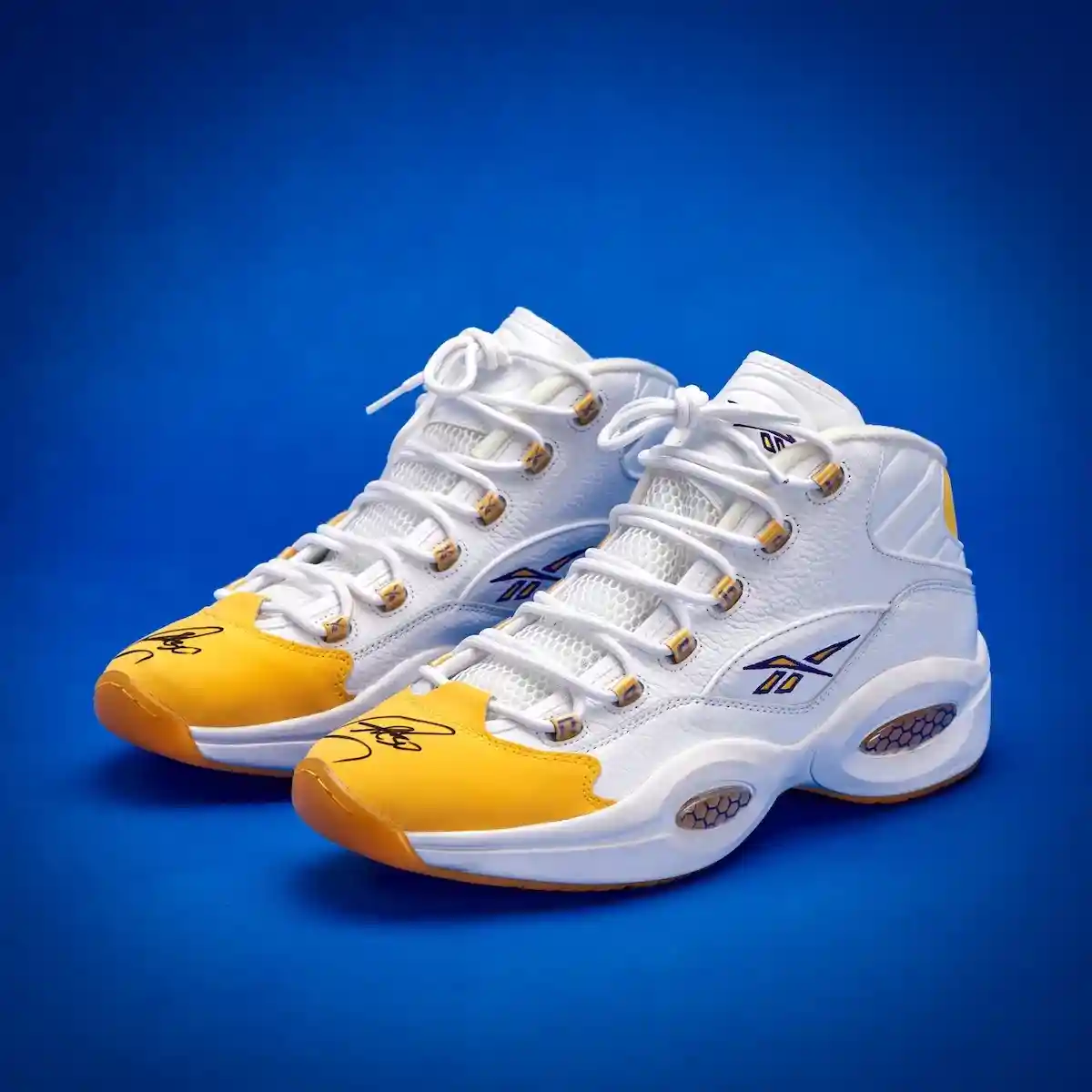 Travis Scott, Steph Curry, Nike, Air Jordan 1 Low, Air Jordan 1 - 斯蒂芬-庫里的球鞋自由球員收藏將參加蘇富比慈善拍賣會